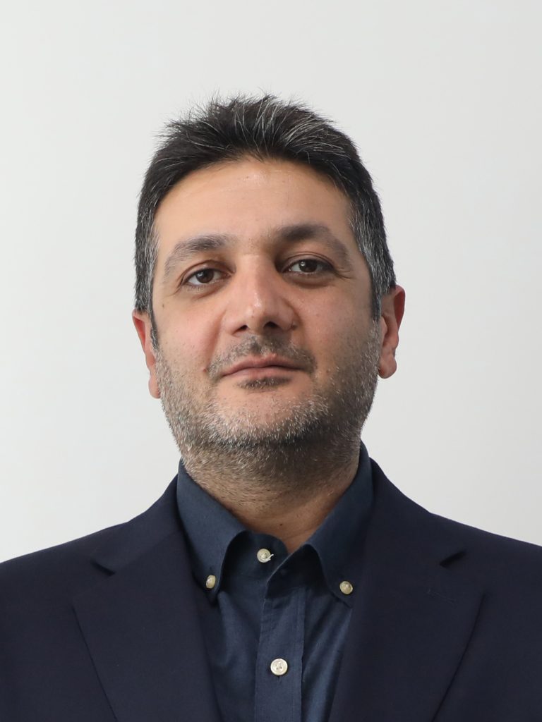 سیاوش صمیمی